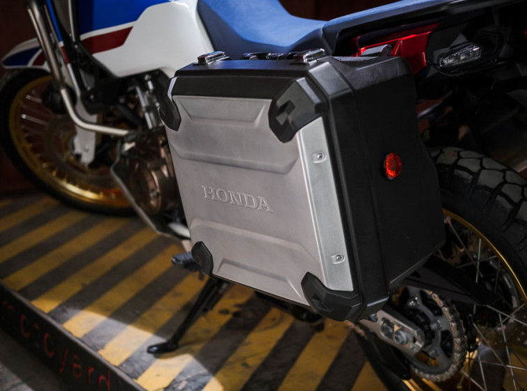 Мотоцикл Honda Africa Twin ABS Traction DCT Adventure юбилейная с пробегом 20657 км