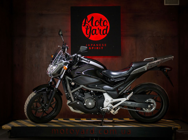 Мотоцикл Honda NC 700S DCT з пробігом 10861 км