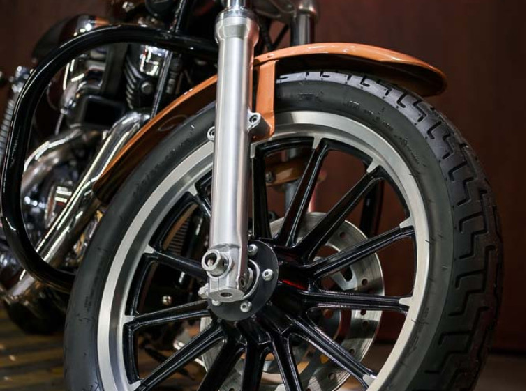 Мотоцикл Harley-Davidson XL1200 Sportster Юбилейная версия (245/2000шт) с пробегом 16488 км