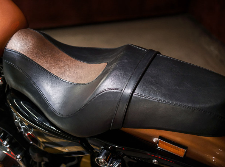 Мотоцикл Harley-Davidson XL1200 Sportster Юбилейная версия (245/2000шт) с пробегом 16488 км