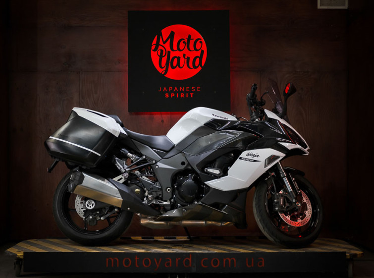 Мотоцикл Kawasaki Ninja 1000SX ABS Traction Состояние нового с пробегом 6881 км