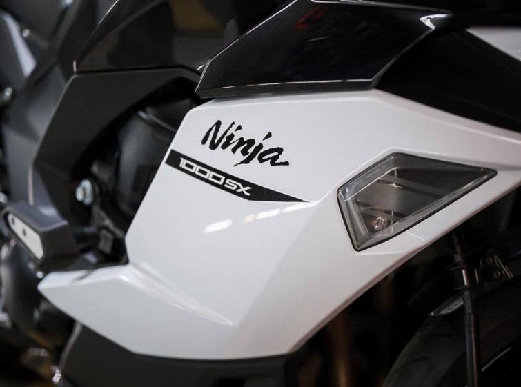 Мотоцикл Kawasaki Ninja 1000SX ABS Traction Состояние нового с пробегом 6881 км
