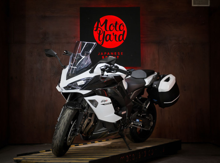 Мотоцикл Kawasaki Ninja 1000SX ABS Traction Состояние нового с пробегом 6881 км