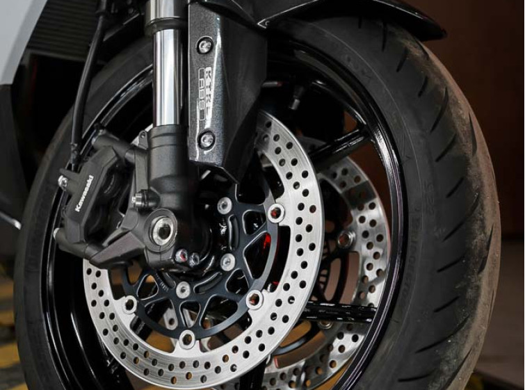 Мотоцикл Kawasaki Ninja 1000SX ABS Traction Состояние нового с пробегом 6881 км