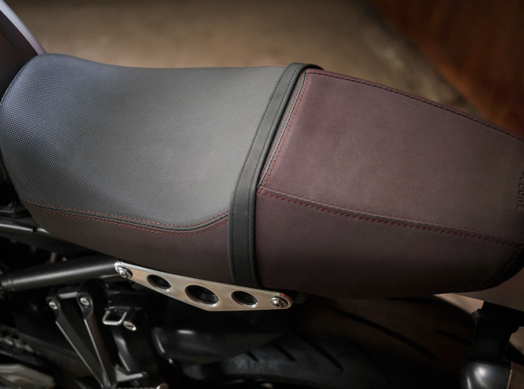 Мотоцикл Yamaha XSR900 ABS Traction с пробегом 24751 км