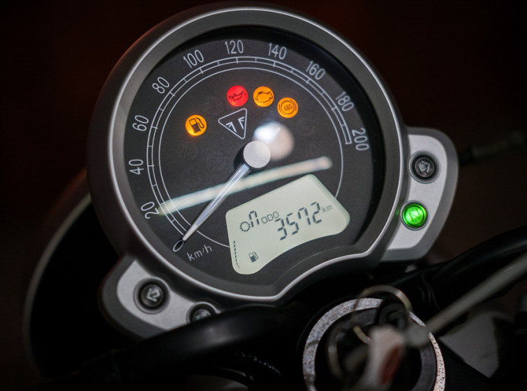 Мотоцикл Triumph Street Twin ABS Traction Инжектор Состояние нового с пробегом 3572 км