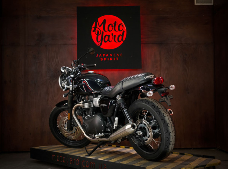 Мотоцикл Triumph Street Twin ABS Traction Инжектор Состояние нового с пробегом 3572 км