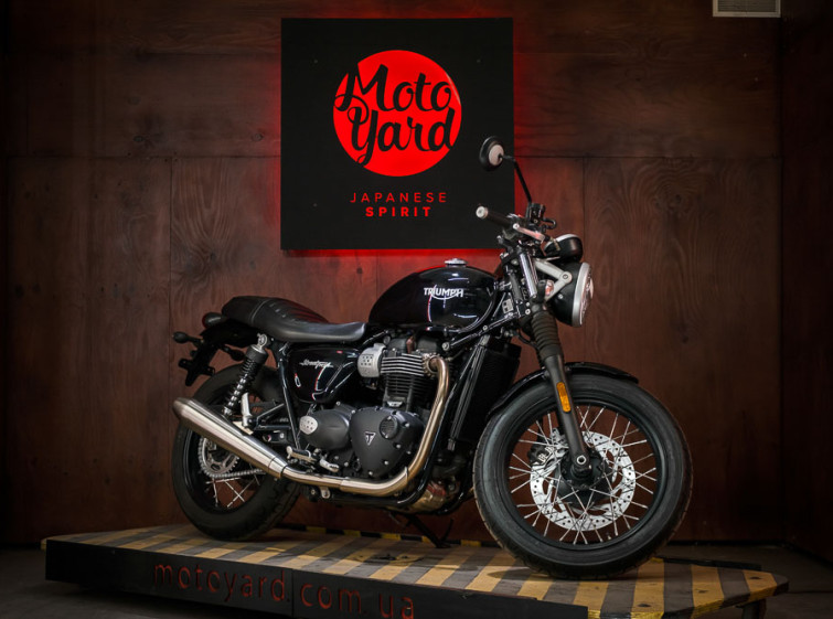 Мотоцикл Triumph Street Twin ABS Traction Инжектор Состояние нового с пробегом 3572 км