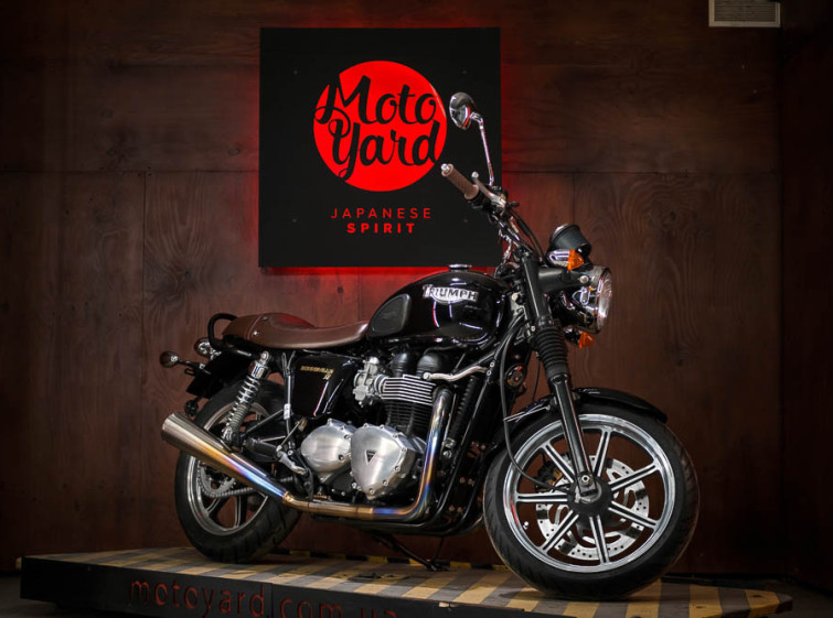 Мотоцикл Triumph Bonneville SE з пробігом 14565 км