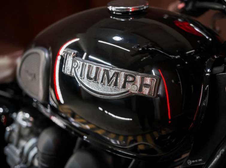 Мотоцикл Triumph Bonneville SE з пробігом 14565 км
