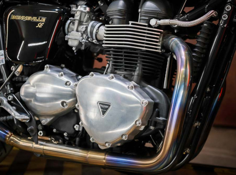 Мотоцикл Triumph Bonneville SE з пробігом 14565 км