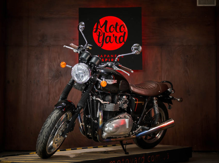 Мотоцикл Triumph Bonneville SE з пробігом 14565 км