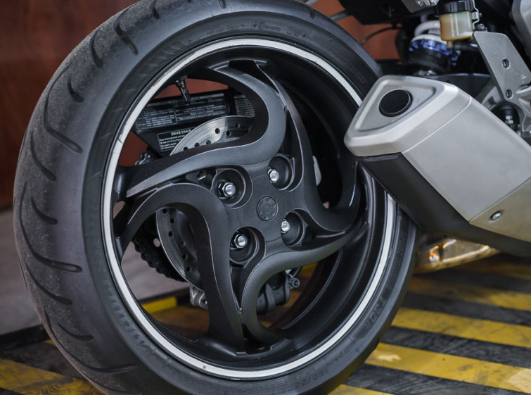 Мотоцикл Honda CB1000R ABS с пробегом 12974 км