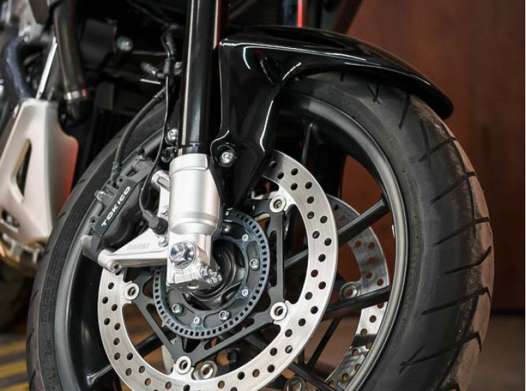 Мотоцикл Honda VFR800X Crossrunner ABS Traction LED Состояние нового с пробегом 10904 км