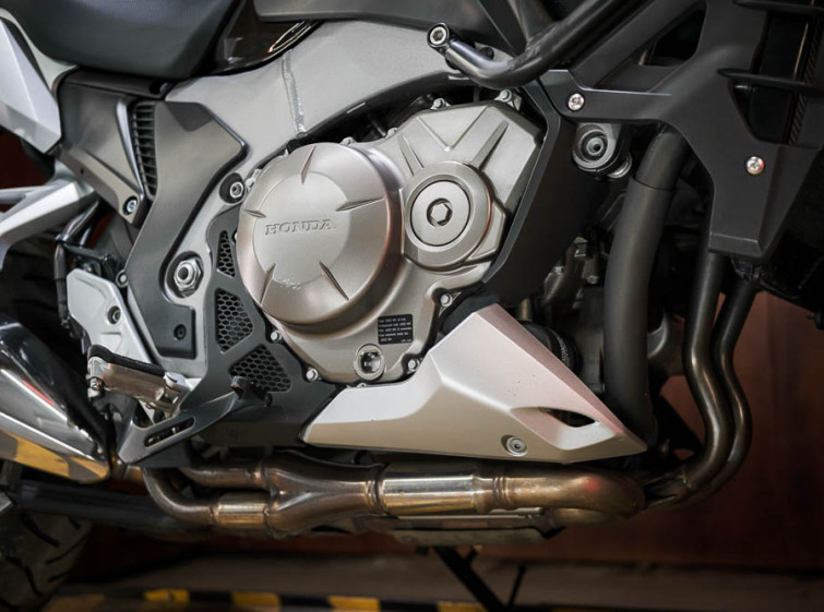 Мотоцикл Honda VFR1200X Crosstourer ABS Traction Состояние нового с пробегом 24409 км