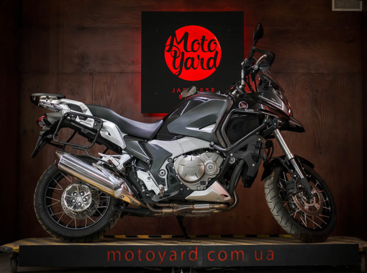 Мотоцикл Honda VFR1200X Crosstourer ABS Traction Состояние нового с пробегом 24409 км