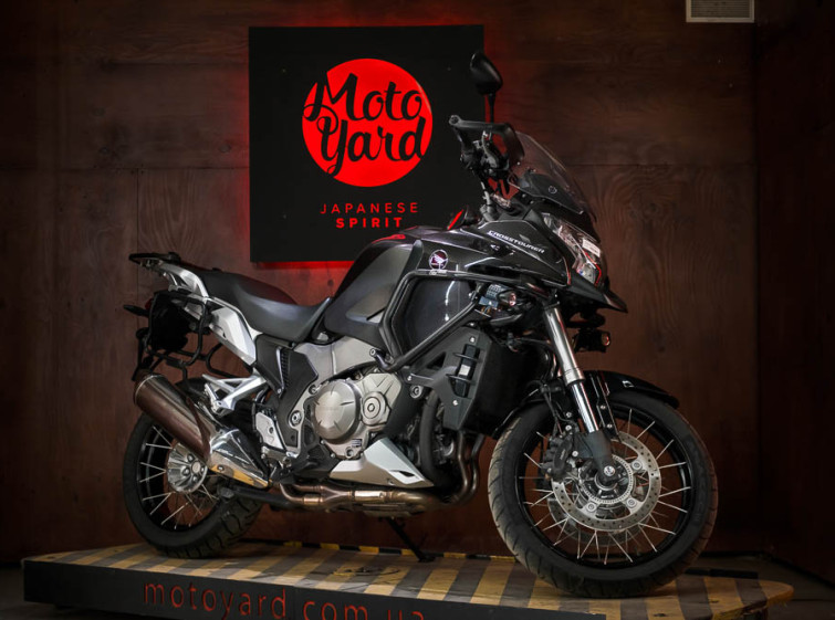 Мотоцикл Honda VFR1200X Crosstourer ABS Traction Состояние нового с пробегом 24409 км