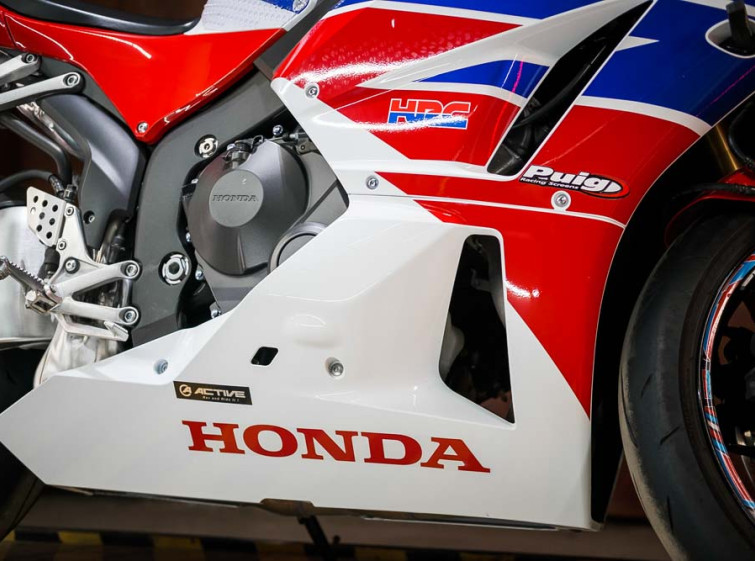 Мотоцикл Honda CBR600RR HRC Состояние нового с пробегом 7481 км
