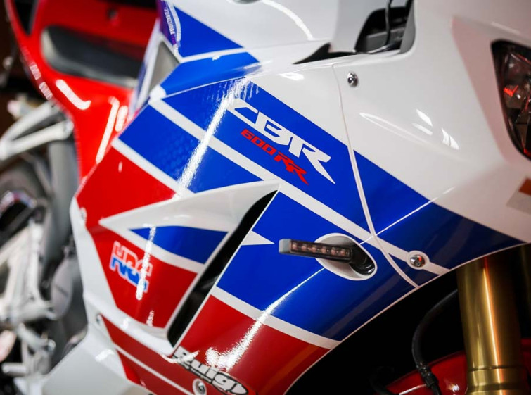 Мотоцикл Honda CBR600RR HRC Состояние нового с пробегом 7481 км