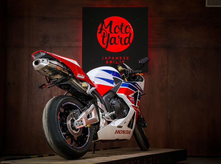 Мотоцикл Honda CBR600RR HRC Состояние нового с пробегом 7481 км