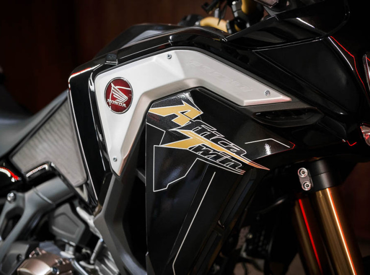 Мотоцикл Honda Africa Twin CRF1100L Traction ABS Автомат Максимальная комплектация с пробегом 2223 км