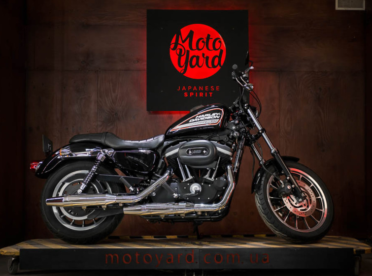 Мотоцикл Harley-Davidson 883R Состояние нового с пробегом 26684 км