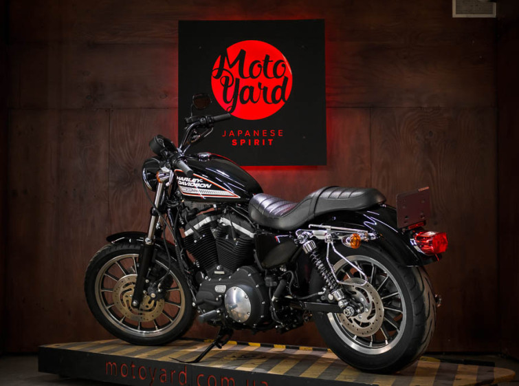 Мотоцикл Harley-Davidson 883R Состояние нового с пробегом 26684 км