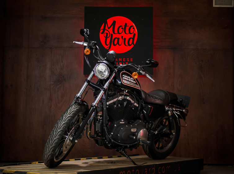 Мотоцикл Harley-Davidson 883R Состояние нового с пробегом 26684 км