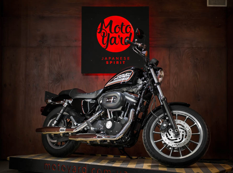 Мотоцикл Harley-Davidson 883R Состояние нового с пробегом 26684 км