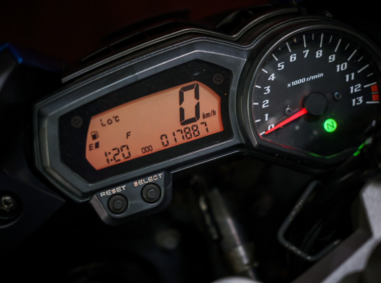 Мотоцикл Yamaha FZ1 Fazer Полносильная версия Состояние нового с пробегом 17887 км