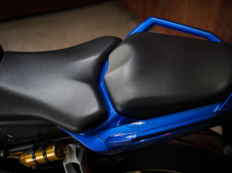 Мотоцикл Yamaha FZ1 Fazer Полносильная версия Состояние нового с пробегом 17887 км