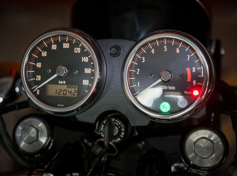 Мотоцикл Kawasaki W650 Состояние нового с пробегом 12042 км