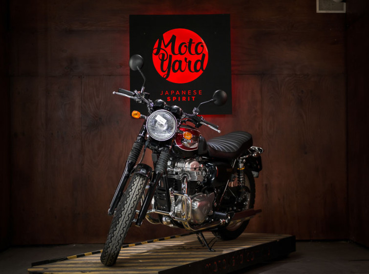 Мотоцикл Kawasaki W650 Состояние нового с пробегом 12042 км