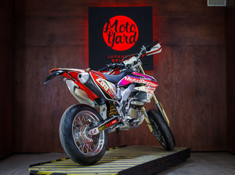 Мотоцикл Honda CRF250R с пробегом 9261 км