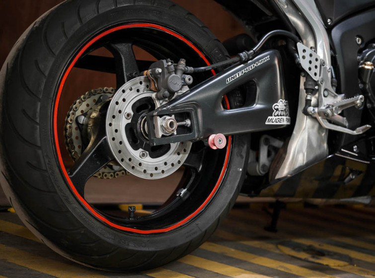 Мотоцикл Honda CBR600RR Состояние нового с пробегом 16293 км