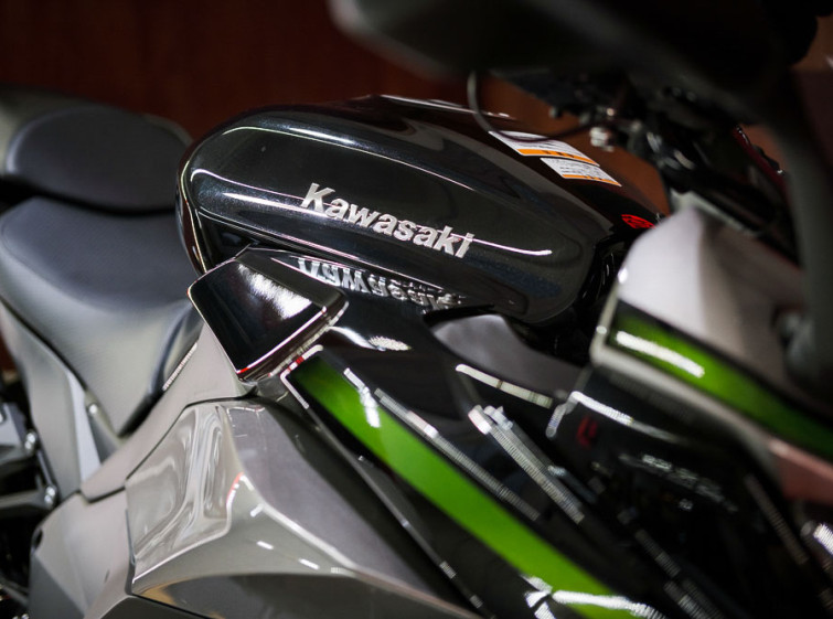 Мотоцикл Kawasaki Ninja 1000SX ABS Traction Quickshifter Состояние нового Максимальная комплектация с пробегом 4941 км