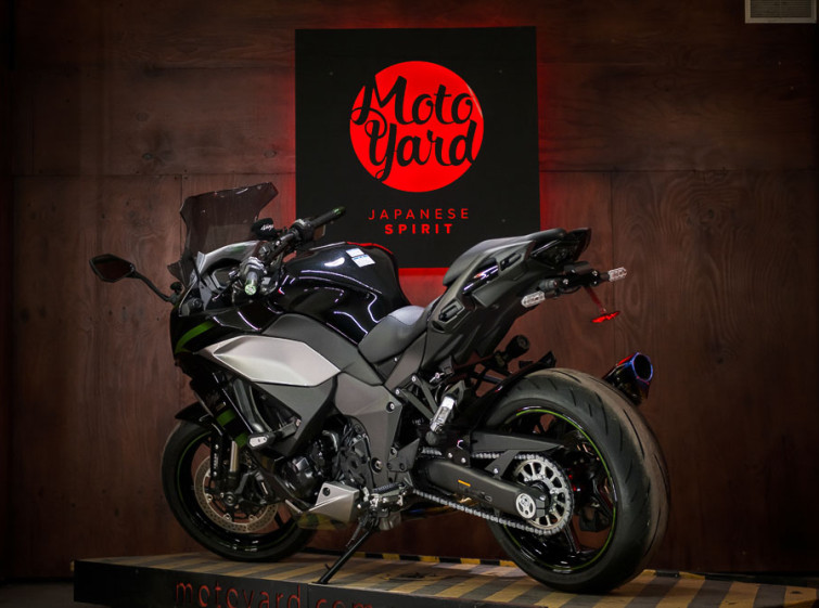 Мотоцикл Kawasaki Ninja 1000SX ABS Traction Quickshifter Состояние нового Максимальная комплектация с пробегом 4941 км