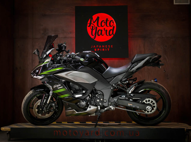 Мотоцикл Kawasaki Ninja 1000SX ABS Traction Quickshifter Состояние нового Максимальная комплектация с пробегом 4941 км