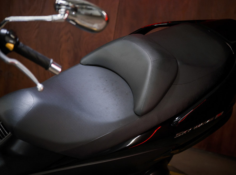 Макси Скутер Suzuki Sky Wave 400 ABS Новый с пробегом 12315 км