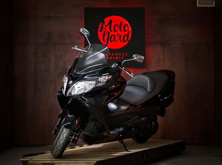 Макси Скутер Suzuki Sky Wave 400 ABS Новый с пробегом 12315 км