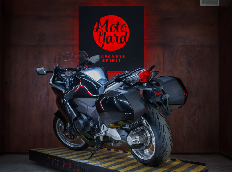 Мотоцикл Honda VFR1200FD ABS Автомат с пробегом 5400 км