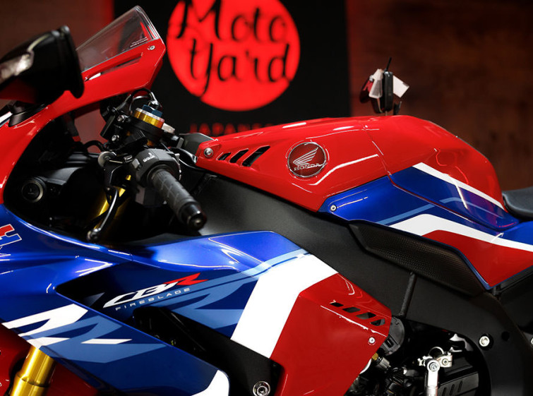 Мотоцикл Honda CBR1000RR-R Fireblade SP с пробегом 1120 км