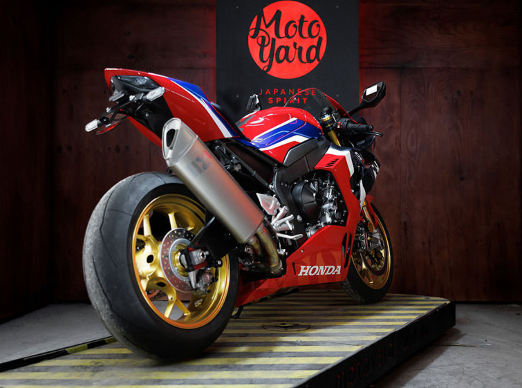 Мотоцикл Honda CBR1000RR-R Fireblade SP с пробегом 1120 км