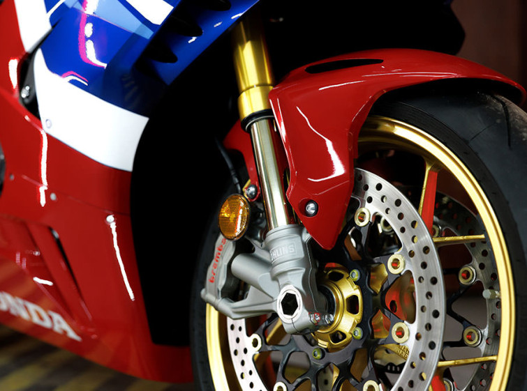 Мотоцикл Honda CBR1000RR-R Fireblade SP с пробегом 1120 км