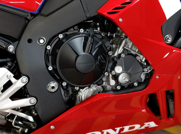 Мотоцикл Honda CBR1000RR-R Fireblade SP с пробегом 1120 км