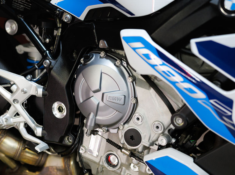 Мотоцикл BMW M1000R с пробегом 975 км