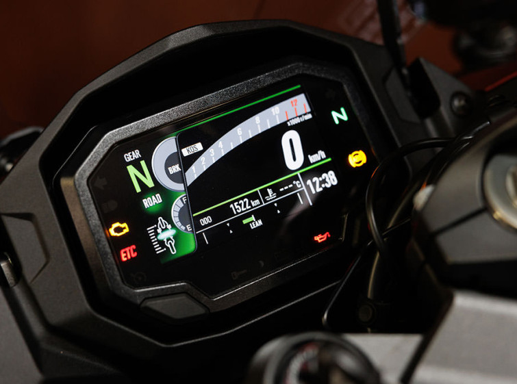 Мотоцикл Kawasaki Ninja 1000 с пробегом 1522 км
