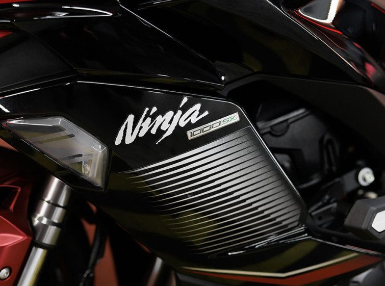 Мотоцикл Kawasaki Ninja 1000 с пробегом 1522 км