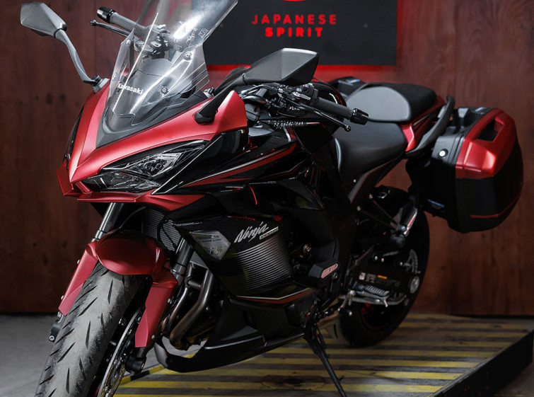 Мотоцикл Kawasaki Ninja 1000 с пробегом 1522 км
