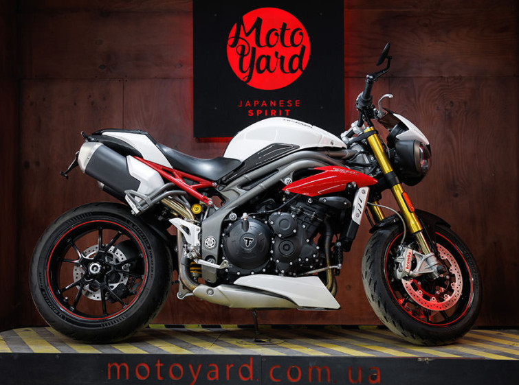 Мотоцикл Triumph Speed Triple 1050 с пробегом 10031 км
